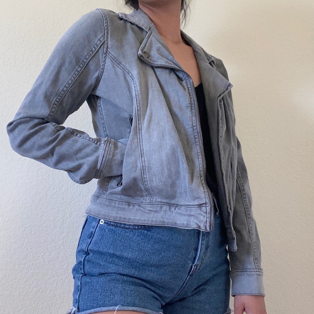 Levi’s denim jacket - Picture 2 of 2